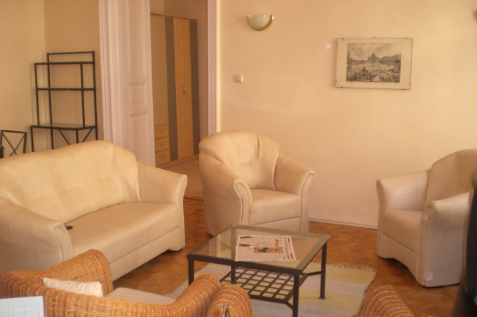 Details, pictures and price of the apartment&nbsp;Verdi - Opera, Budapest n.1
