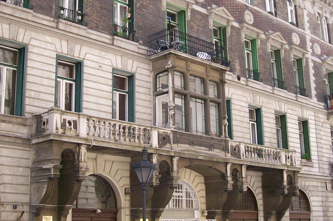 Details, pictures and price of the apartment&nbsp;Verdi - Opera, Budapest n.8